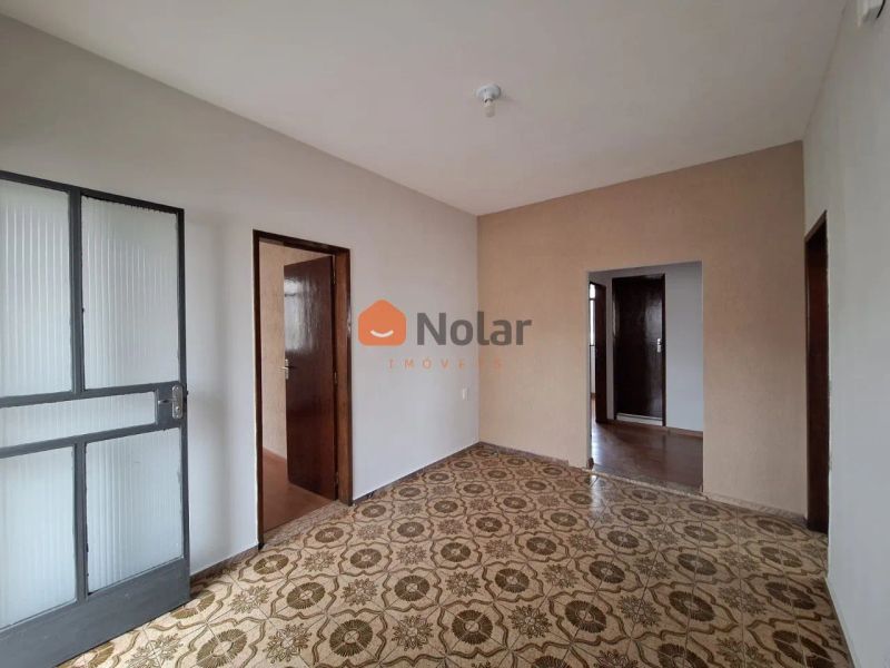 Casa com 3 quartos — Sagrada Família, Belo Horizonte