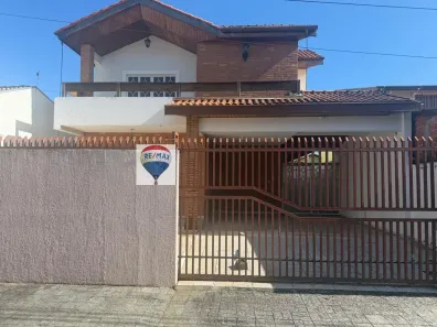 Sobrado com 5 Quartos à venda, 326m² no Vila Betânia, São José dos Campos