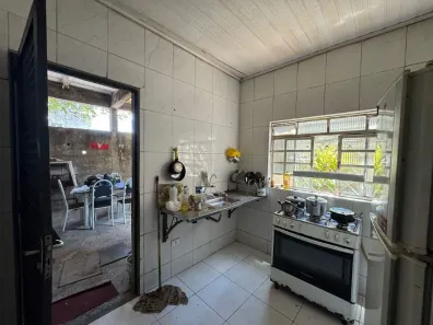 Casa com 3 Quartos à venda, 180m² no Conjunto Água Branca, Contagem