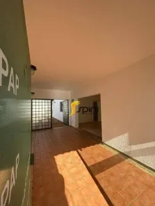 Imóvel Comercial com 5 Quartos para alugar, 340m² no Osvaldo Rezende, Uberlândia