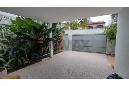 Casa com 3 Quartos para alugar, 270m² no Jardim Novo Mundo, São Paulo
