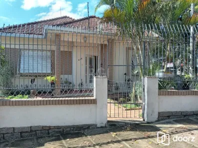 Casa com 3 Quartos à venda, 384m² no Teresópolis, Porto Alegre