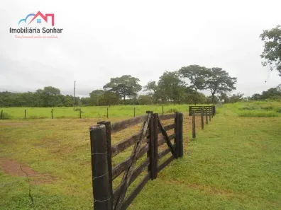 Fazenda/Sítio com 2 Quartos à venda, 160m² no Centro, Pium