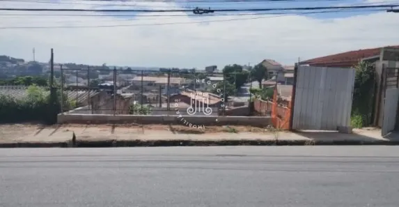 Lote/Terreno à venda, 300m² no Jardim do Lago, Jundiaí