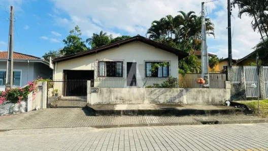 Casa com 4 Quartos à venda, 145m² no Nova Brasília, Joinville