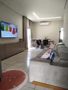 Casa com 4 Quartos à venda, 157m² no Jardim das Palmeiras, Cuiabá