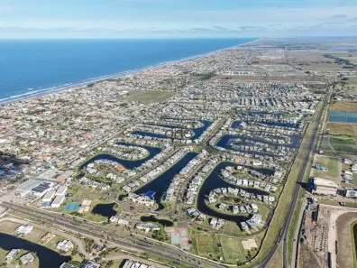 Lote/Terreno à venda, 450m² no XANGRI-LÁ, Xangri-lá