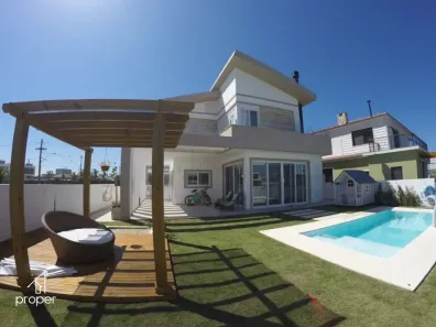 Casa com 3 Quartos à venda, 310m² no Laranjal, Pelotas