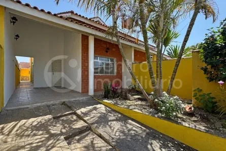 Casa com 3 Quartos à venda, 139m² no , Peruíbe