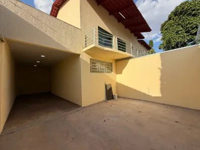 Sobrado com 3 Quartos à venda, 300m² no Residencial Canadá, Goiânia
