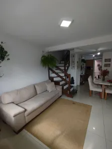 Casa com 2 Quartos à venda, 117m² no Vila Nova, Porto Alegre