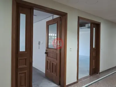Sala Comercial para alugar, 47m² no Auxiliadora, Porto Alegre
