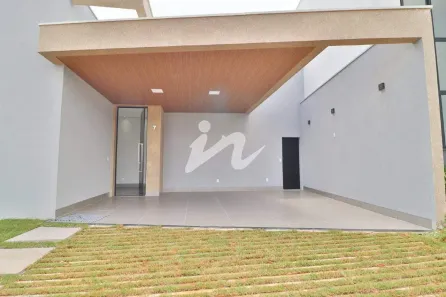 Casa com 3 Quartos à venda, 155m² no Grand Ville, Uberlândia