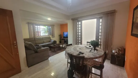 Casa com 3 Quartos à venda, 126m² no Santa Luzia, Uberlândia