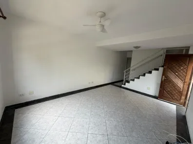 Sobrado com 3 Quartos à venda, 166m² no Jardim Ester Yolanda, São Paulo