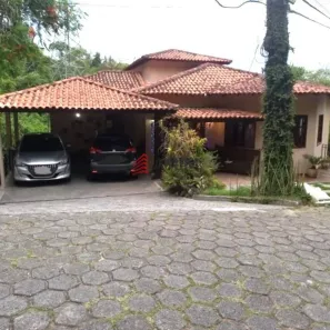 Casa de Condomínio com 5 Quartos à venda, 400m² no Sapê, Niterói