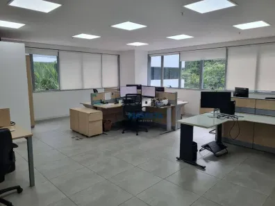 Sala Comercial para alugar, 700m² no Saco Grande, Florianópolis