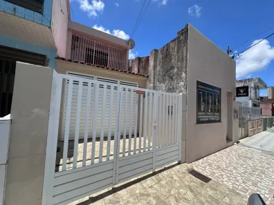 Casa com 3 Quartos para alugar, 200m² no São José, Aracaju