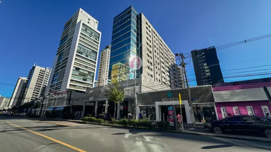 Sala Comercial à venda, 34m² no Vila Izabel, Curitiba