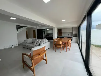Casa de Condomínio com 4 Quartos à venda, 200m² no Residencial Jardins Lyon, Aparecida de Goiânia