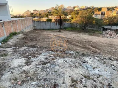 Lote/Terreno à venda, 1260m² no Estância Silveira, Contagem