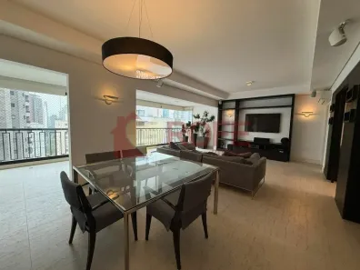 Apartamento com 3 Quartos para alugar, 160m² no Itaim Bibi, São Paulo