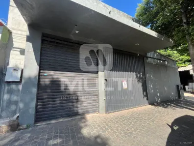 Casa com 1 Quarto para alugar, 250m² no Marta Helena, Uberlândia