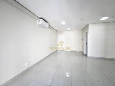 Sala Comercial para alugar, 42m² no Vila Mathias, Santos