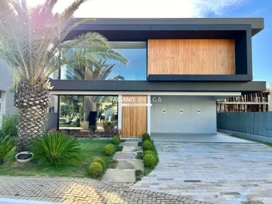 Sobrado com 5 Quartos à venda, 350m² no , Capão da Canoa