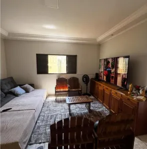 Casa com 4 Quartos à venda, 180m² no Segismundo Pereira, Uberlândia