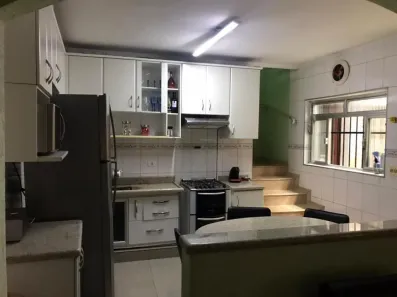 Sobrado com 3 Quartos à venda, 218m² no Vila Palmares, Santo André