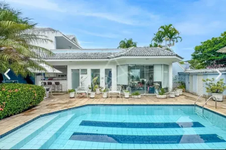 Casa de Condomínio com 4 Quartos para alugar, 350m² no Barra da Tijuca, Rio de Janeiro