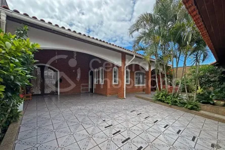 Casa com 3 Quartos à venda, 209m² no Belmira Novaes, Peruíbe