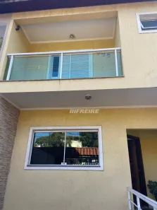 Sobrado com 3 Quartos à venda, 238m² no Parque João Ramalho, Santo André