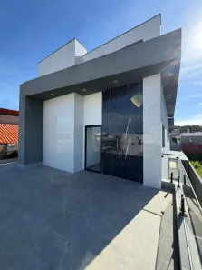 Casa de Condomínio com 4 Quartos para alugar, 300m² no Verde Lar, Teresina
