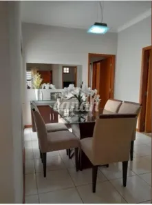 Casa com 3 Quartos à venda, 122m² no Jardim Botânico, Ribeirão Preto