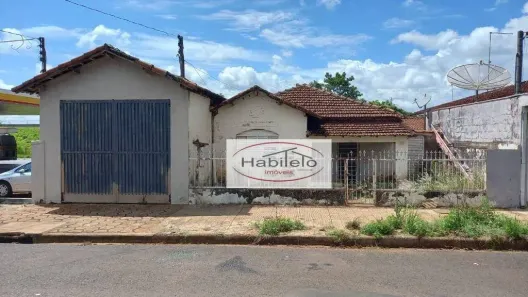 Casa com 2 Quartos à venda, 130m² no Centro, Brodowski