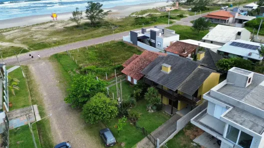 Sobrado com 5 Quartos à venda, 220m² no Torres, Torres