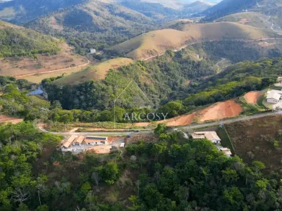 Lote/Terreno à venda, 3051m² no Pedro do Rio, Petrópolis