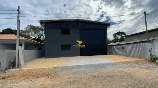 Galpão/Depósito/Armazém para alugar, 222m² no Vila Santana, Santo Amaro da Imperatriz