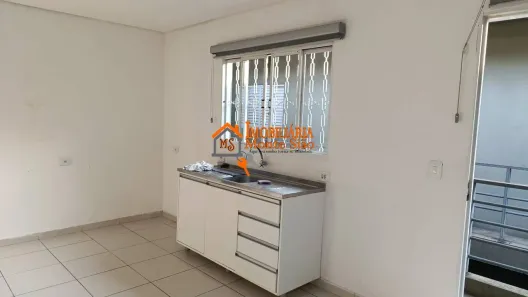 Casa com 1 Quarto para alugar, 50m² no Cidade Brasil, Guarulhos