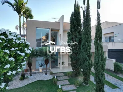 Casa de Condomínio com 4 Quartos à venda, 290m² no Jardins Atenas, Goiânia