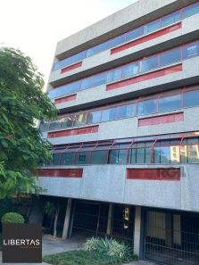 Sala Comercial à venda, 38m² no Petrópolis, Porto Alegre