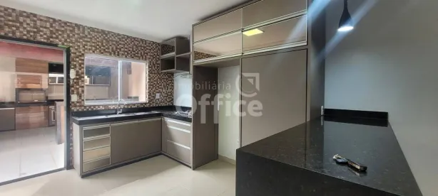 Casa com 3 Quartos à venda, 148m² no Jibran El Hadj, Anápolis