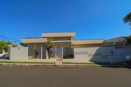 Casa com 3 Quartos à venda, 192m² no Galeão, Maringá