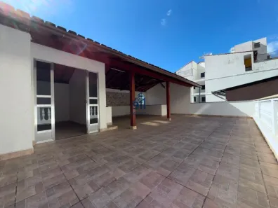 Casa com 5 Quartos à venda, 280m² no Cascatinha, Juiz de Fora