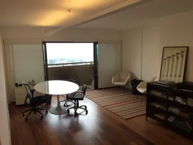 Apartamento com 4 Quartos para alugar, 240m² no Sumaré, São Paulo