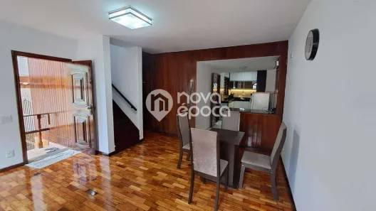Casa com 4 Quartos à venda, 177m² no Bancários, Rio de Janeiro