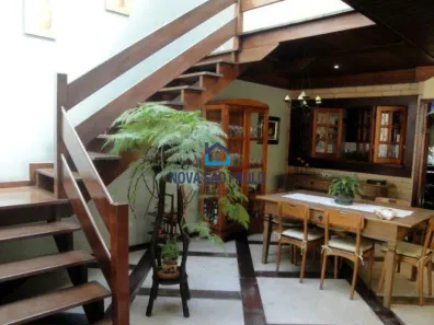 Casa com 4 Quartos à venda, 280m² no Chácara Inglesa, São Paulo