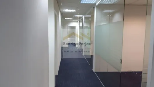 Sala Comercial para alugar, 340m² no Dezoito do Forte Empresarial/Alphaville., Barueri